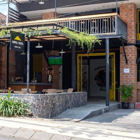 Kumpul Hostel Kuta Legian Eksteriør billede